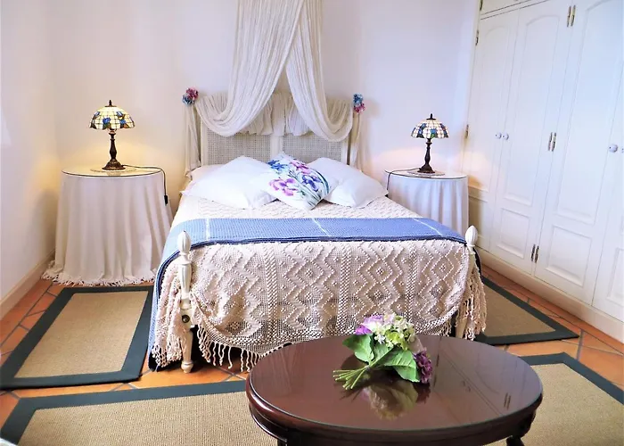 Konukevi Quinta Do Cabouco 4*